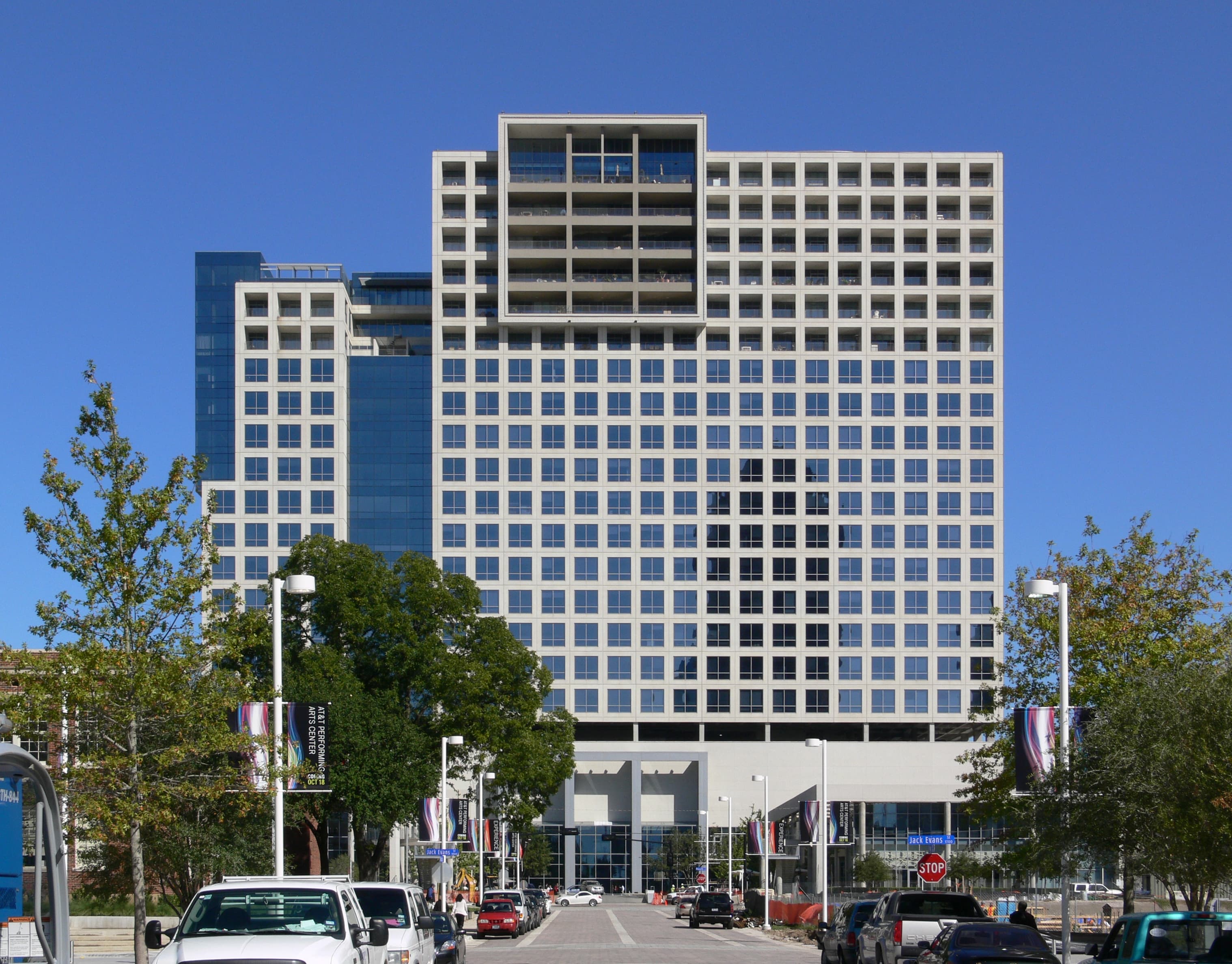 Dallas One Arts Plaza